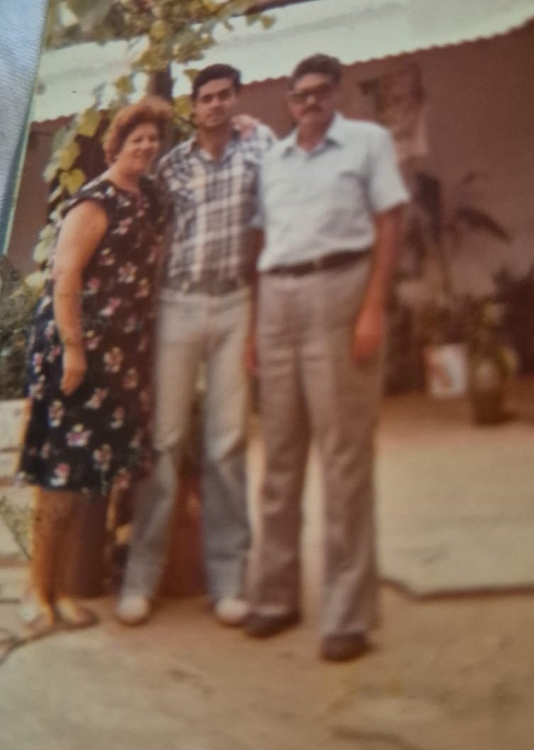 Los abuelos con Juancho